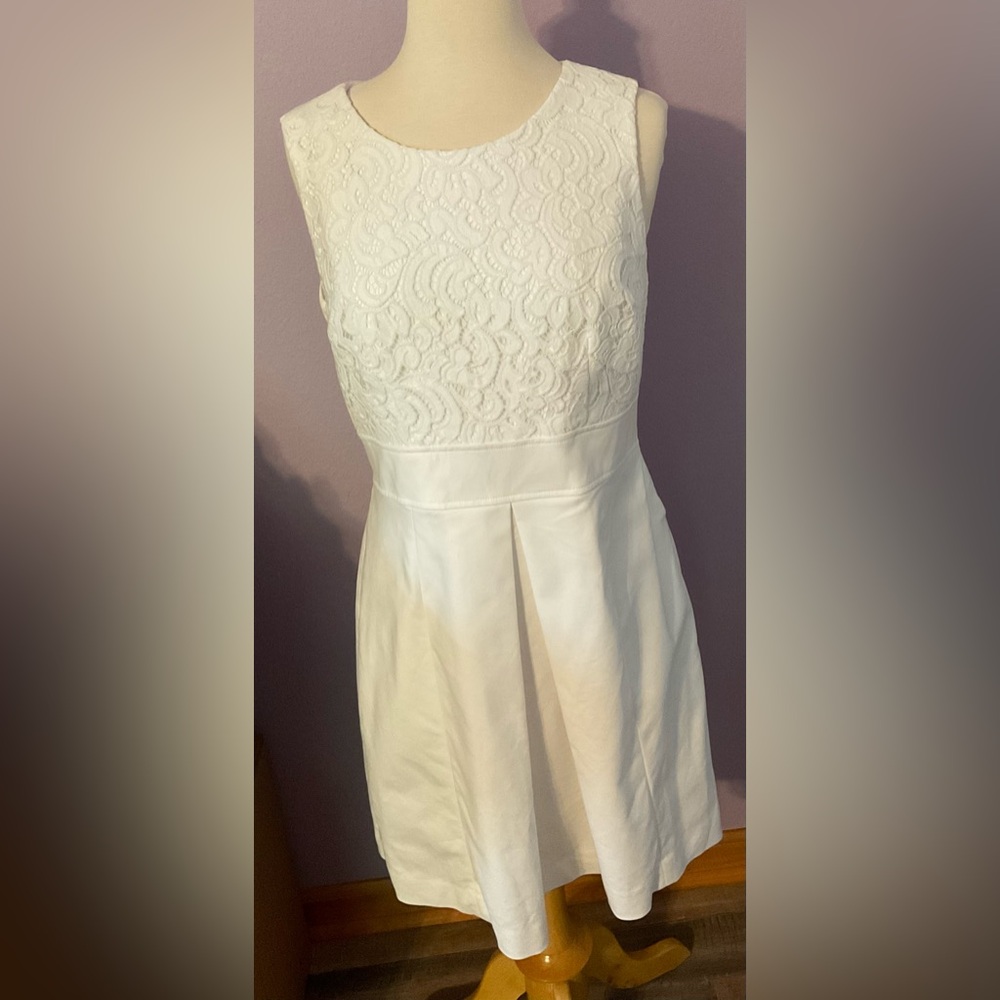 Liz Claiborne White Eyelet Lace Sleeveless Dress Size 6